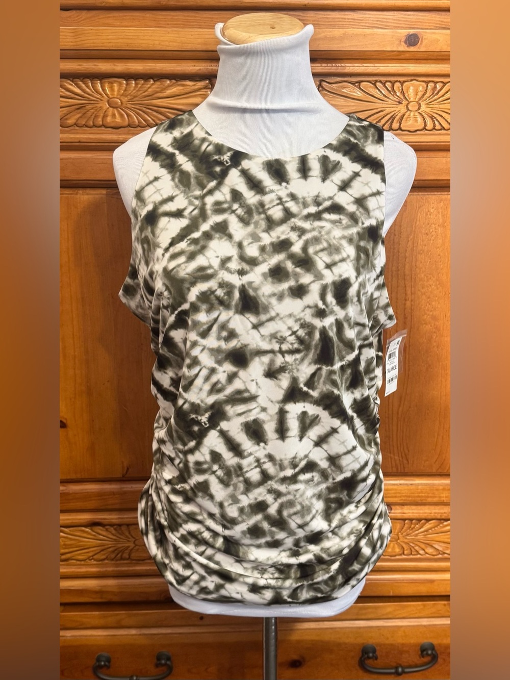 INC International Concepts Olive & White Tie-Dye Scoop Neck Tank